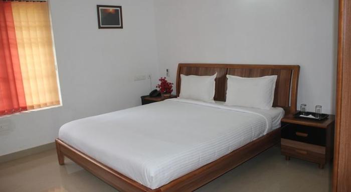 Lake Gardens Resorts